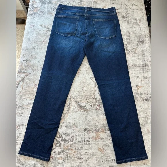 Uniqlo Dark Skinny Straight High Jeans - Picture 2 of 8